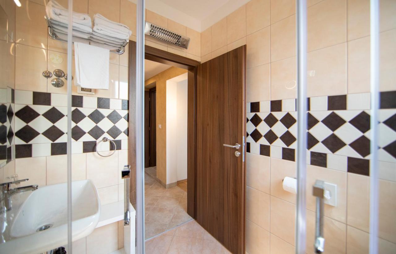 Hotel Natura Vilanija 외부 사진
