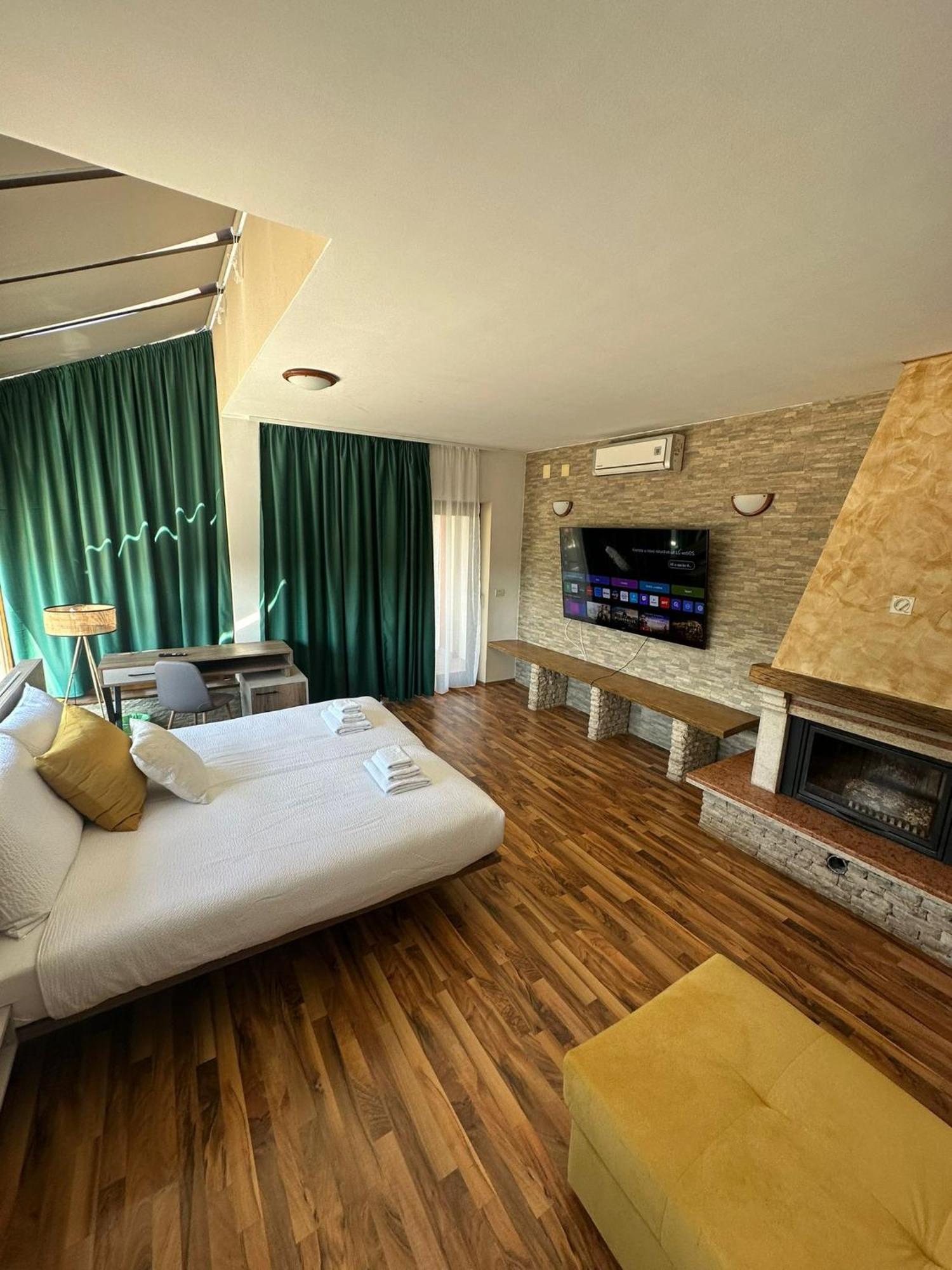 Hotel Natura Vilanija 외부 사진