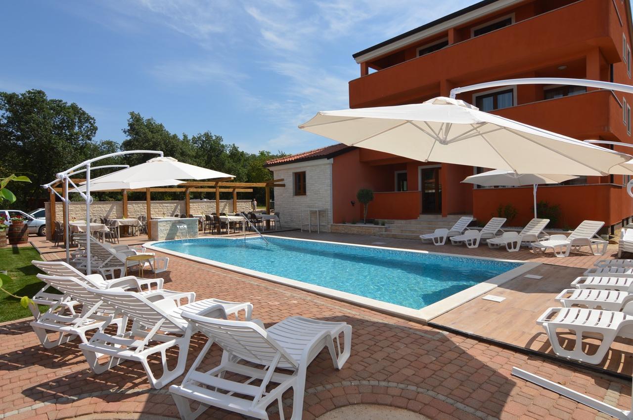 Hotel Natura Vilanija 외부 사진